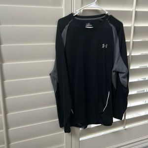 Men’s long sleeved XL black Under Armour